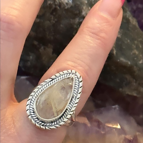 Golden rutilated Angel hair quartz sterling silver ring - Picture 5 of 8